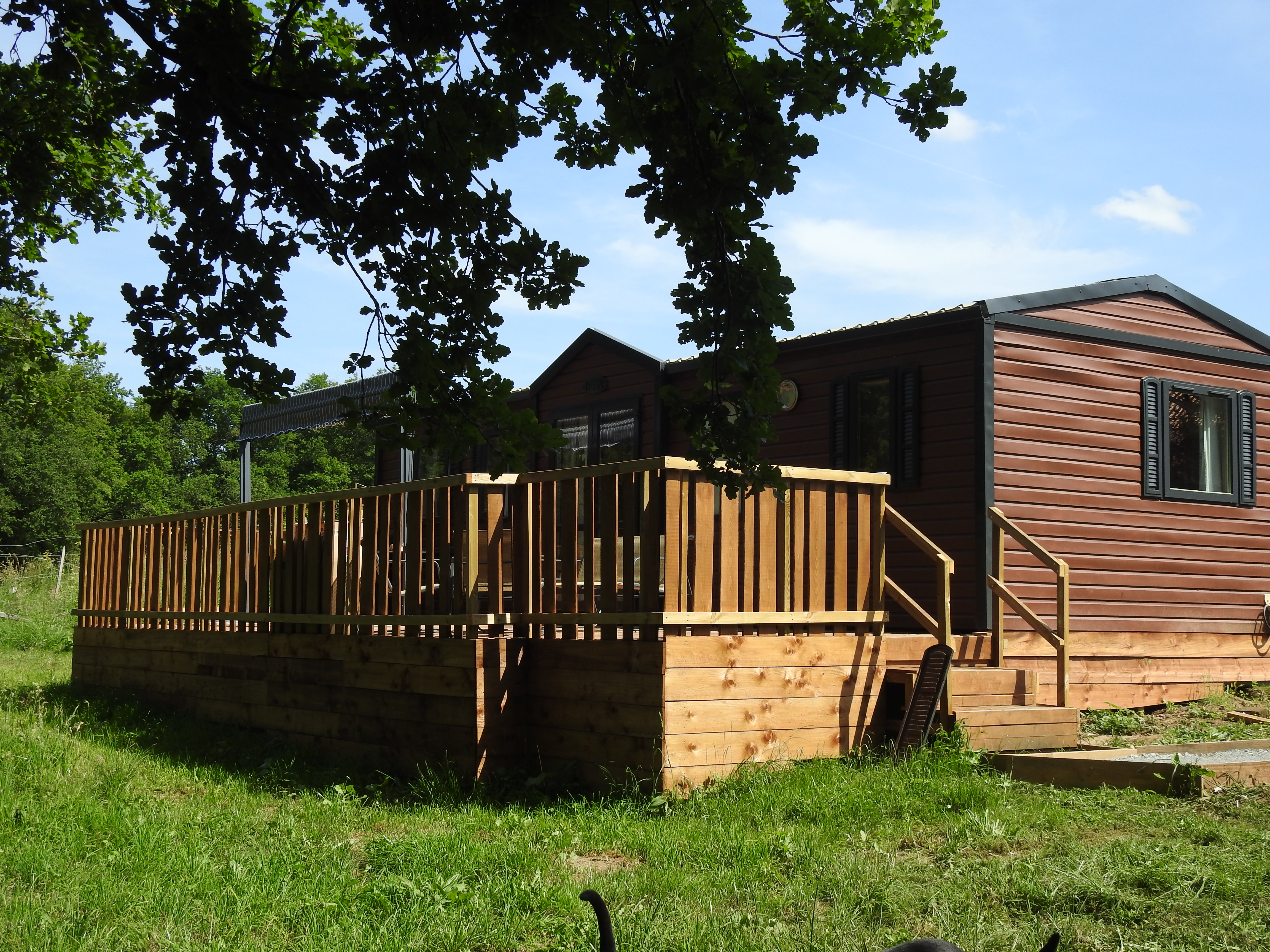 Natuurstacaravan met spa & airco