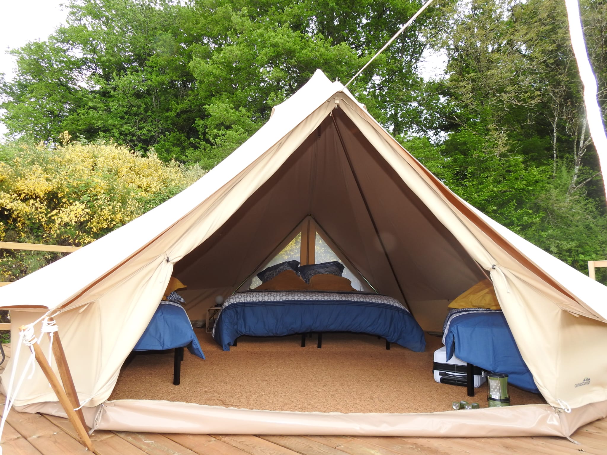 Tent aan de vijver at Les Secrets de la Nature — photo 6