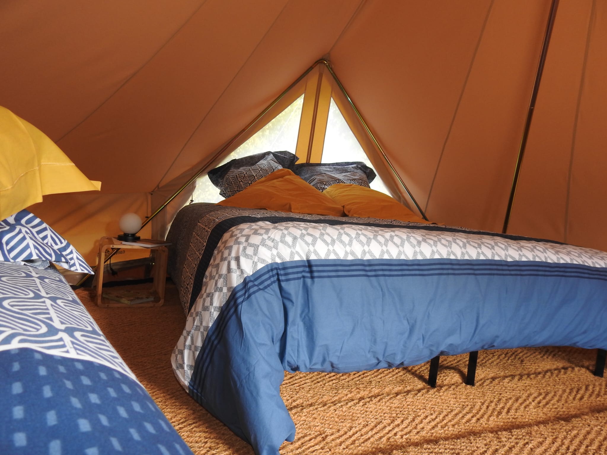 Tent bij het bospad at Les Secrets de la Nature — photo 3